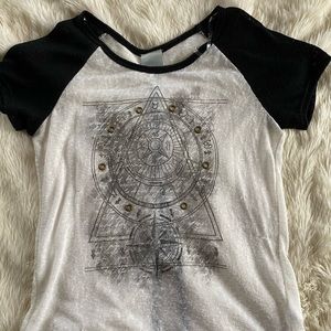 Split back zodiac wheel shirt